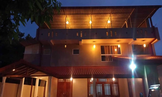 Weligama Hotel | charming retreat with spectacular views