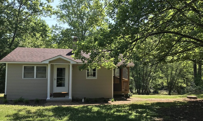 Piedmont Casa | Charming Riverside Cottage on 5 Acres- Perfect for Couples & Nature Lovers