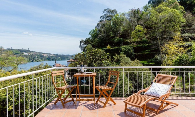 Avintes Otro | Increíble casa de campo, a orillas del río Duero, cerca de Oporto, W / Pool,