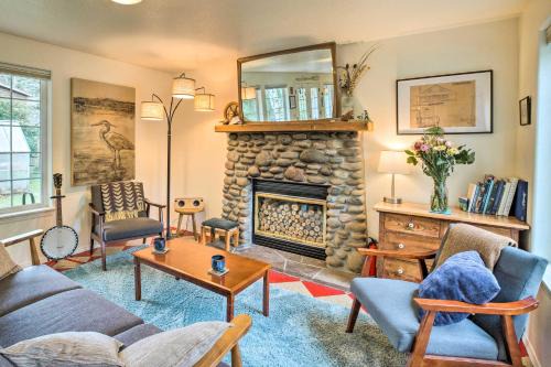 Rockaway Beach Casa | Charming Rockaway Beach House, Walk to Ocean!