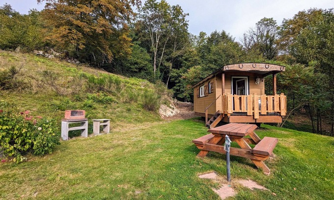 Ferdrupt Cabaña | Noche única en caravana: naturaleza, wellness y BBQ