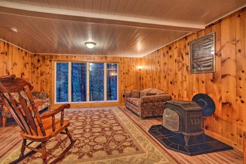 Town of Bleecker Casa | Charming Rural Retreat Great Sacandaga Lake Area!