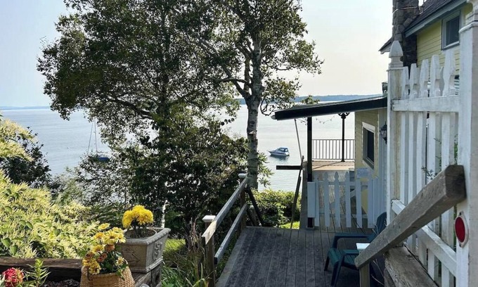 Northport Cabaña | Charming, rustic, cottage on Penobscot Bay