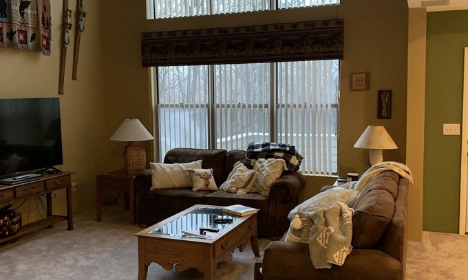 Seven Springs Casa | Charming Rustic Townhome in the Heart of the Villages at Seven Springs