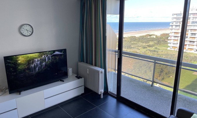De Panne Apartamento | Charming sea-view studio with indoor pool