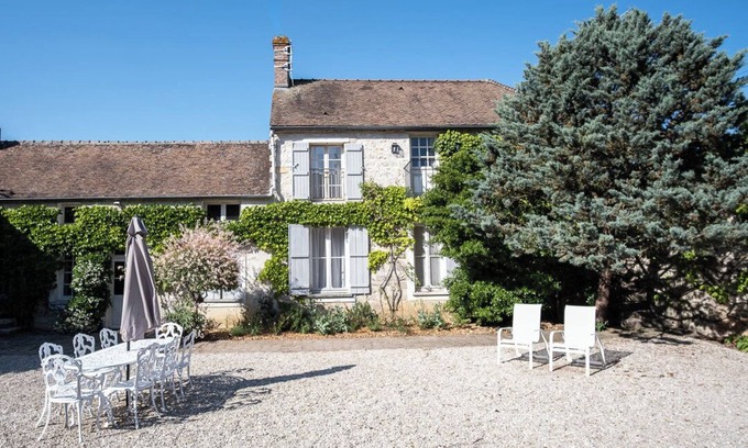 Villiers-sous-Grez Apartamento | Charming self-contained suite in farmhouse