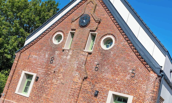 Tating Apartamento | Charming serviced apartments in the old school in Tating - just a few minutes from