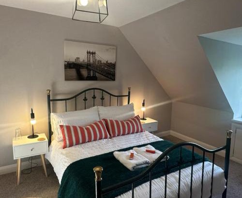 Connel Casa | Charming Snug Loft Room, Room 4, Beautiful Connel near Oban