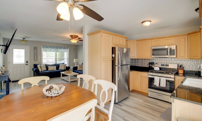 Somers Point Casa | Charming Somers Point House w/ Private Pool!