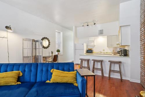 Soulard Apartamento | Charming Soulard Retreat with Historic Character near Baseball Stadium apts