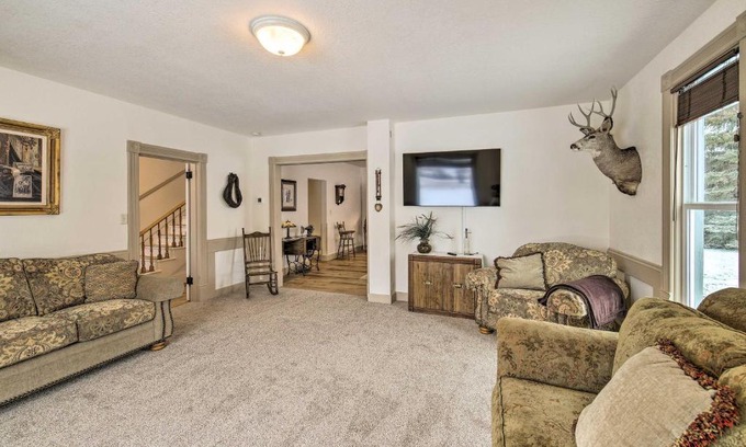 Stevensville Casa | Charming Stevensville Home with Open Yard!