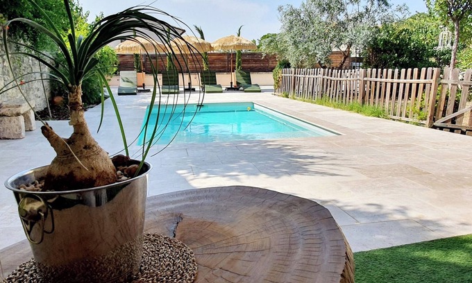 Bellegarde Casa | Charming stone house near Sommieres, 35 mn from the beach Swimming pool and Spa