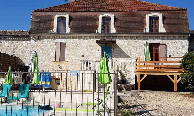 Rampieux Cabaña | Casa de Campo con Piscina Privada en el Corazón del Périgord