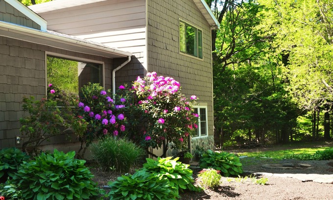 Saugerties Apartamento | Encantador Streamside Apartment, cerca de Woodstock, Saugerties, HITS, Hunter Mt