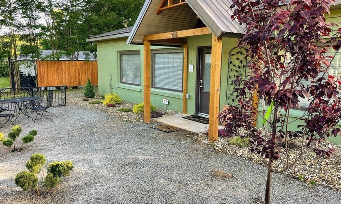 Lynn Apartamento | Charming Studio Getaway Near TIEC, Tryon & Landrum