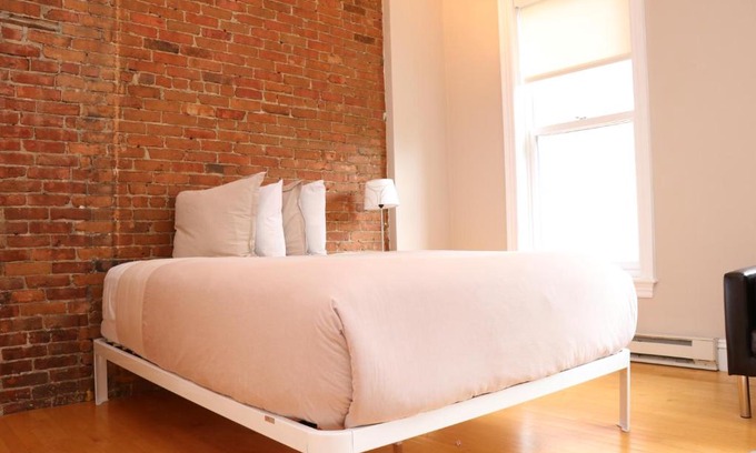 Columbus Apartamento | Charming Studio in Boston Brownstone, #6