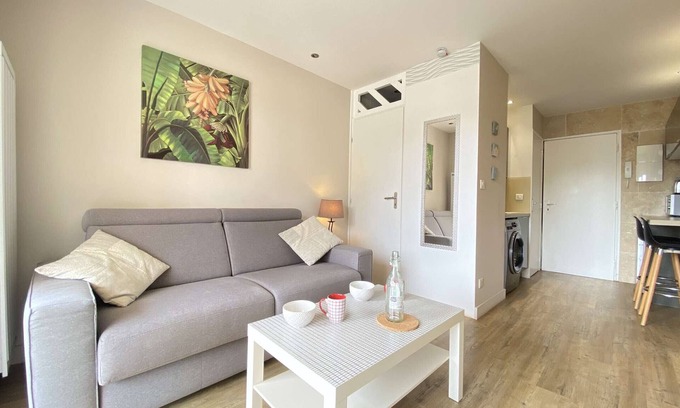 La Baule-Escoublac Apartamento | Estudio contemporáneo con balcón, parking y local para bicicletas en La Baule