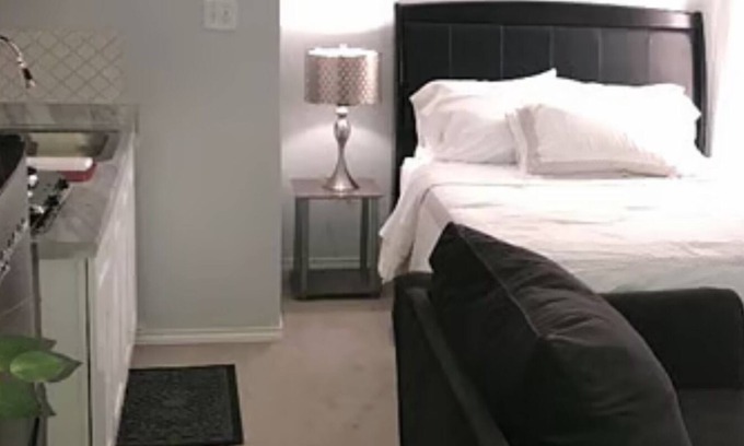 Plano Apartamento | Charming studio in peaceful Plano with AC