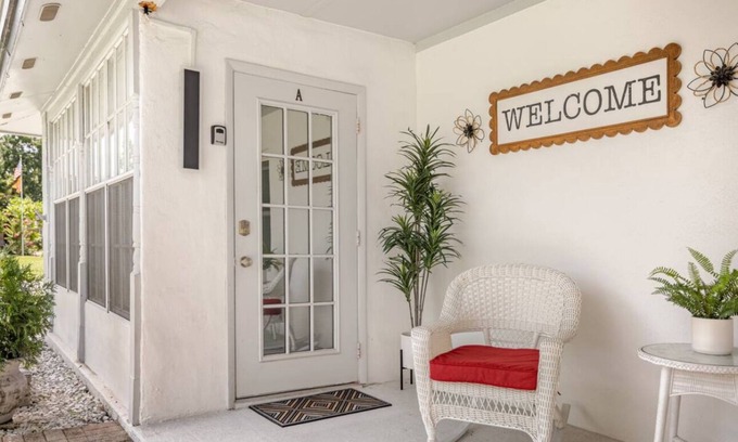 Town N County Park Apartamento | Charming studio in terrific Tampa with WiFi, AC