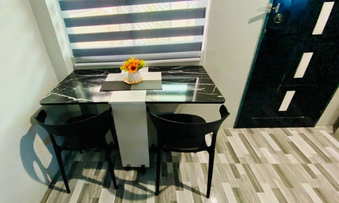 Cagayan de Oro Apartamento | Charming Studio with AC, fully-functional kitchen, and WiFi in Downtown CDO