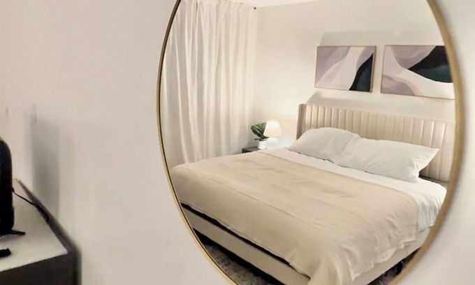 Glendale Apartamento | Charming studio in enchanting Salt Lake City with WiFi, AC