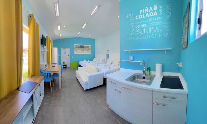 Gold Coast Apartamento | Esmeralda ESTUDIO Alquiler de vacaciones en Noord, by Aruba Sunny Rentals