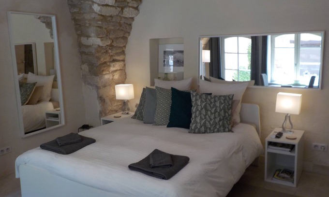 Bonnieux Apartamento | Estudio con encanto Wifi, cocina, terraza Bonnieux en el Luberon