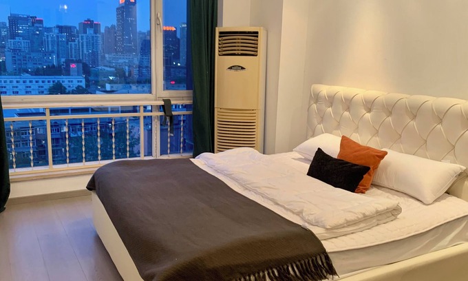 Shuangjing Apartamento | Charming studio with Beijing CBD view and WiFi, AC