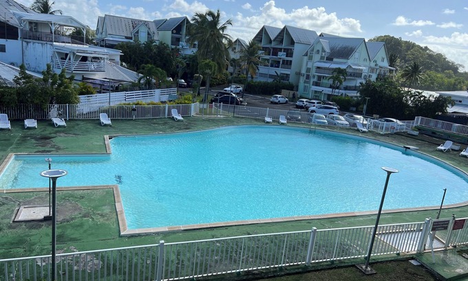 Bas du Fort Condominio | Charming Suite with Sea View and Swimming Pool in Gosier -Ideal for an Unforgettable Stay