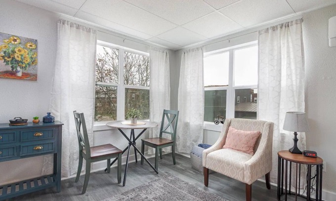 Sturgis Apartamento | Charming Super Saver Studio Apartment MISTNO401-4