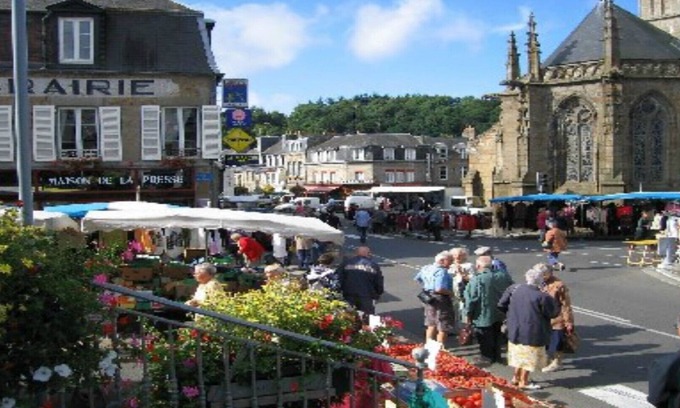 Villedieu-les-Poeles Casa | Encantadora casa de pueblo en próspera ciudad de mercado rural