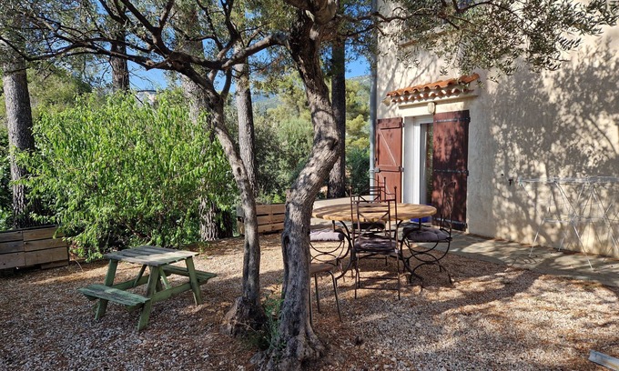 Toulon Villa | Encantadora T1 de 30 m² en la planta baja de la villa.