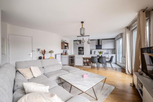 Les Lilas Apartamento | Charming Terrace Apt Near Paris - Olympics