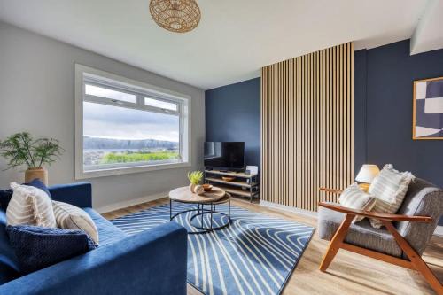 Dumbarton Casa | Charming Terrace House for Relaxing Retreat
