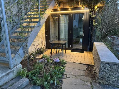 Lucerne Casa | Charming Tiny Garden House for two