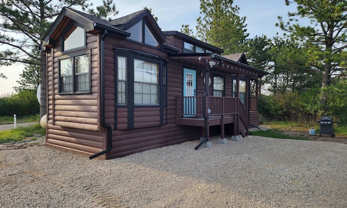 Moore Cabina | Charming tiny home cabin in peaceful Moore