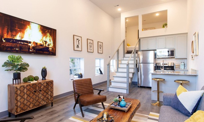 Five Points South Apartamento | Charming Tiny House W/ Free Parking