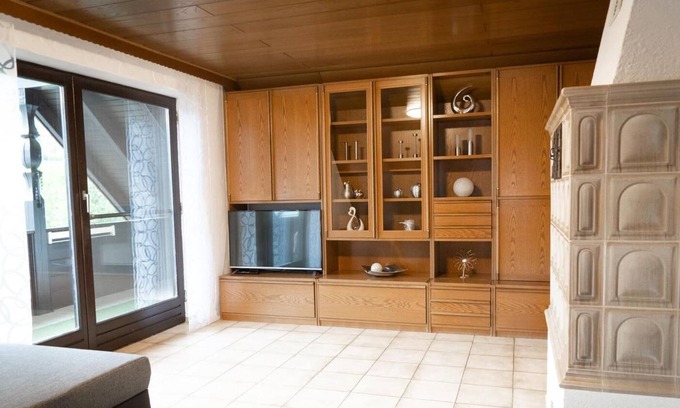 Happurg Apartamento | Charming top floor apartment