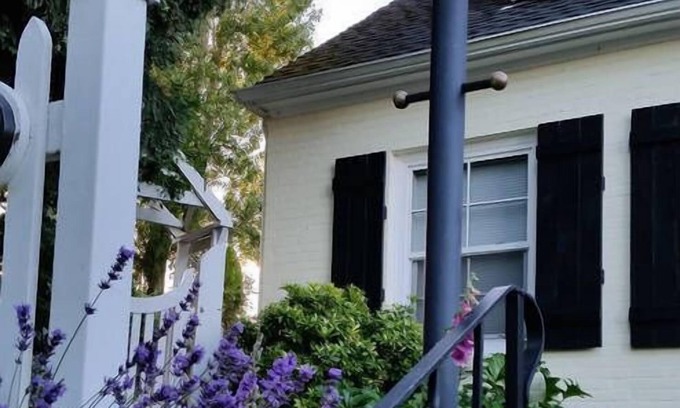 Magnolia Apartamento | Top Floor Encanto Estudio madre-en-ley de Cape Cod Home.