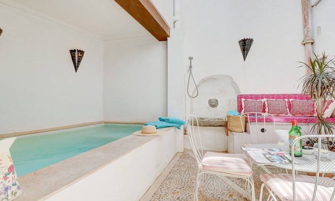 Pollensa Chalet De Esquí | Charming townhouse in Pollensa with plunge pool and lovely terraces
