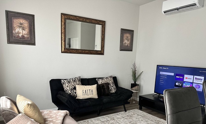 Eastside Casa | Charming Townhome near Tacoma Dome