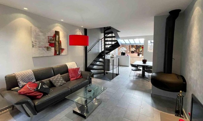 Amerique Casa | Charming townhouse with garden in the City of Love