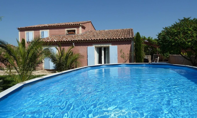 Cheval-Blanc Villa | ENCANTADORA VILLA PROVENZAL TÍPICA AL PIE DE LUBERON