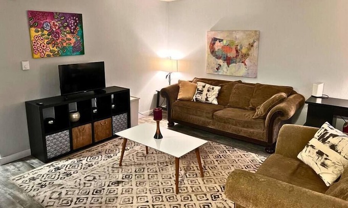 Lakewood Apartamento | Charming Updated Apartment #2