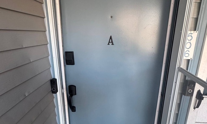Mount Laurel Casa | Charming 2-bedroom townhome with AC, WiFi in Pleasant Mount Laurel Township