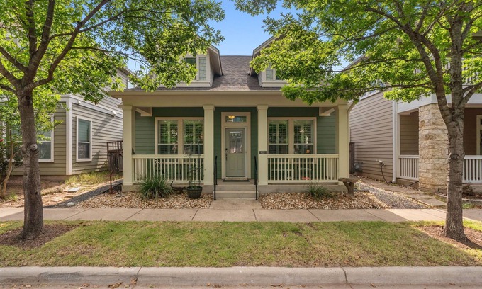 Mueller Casa | Charming Vacation Home In Mueller Austin