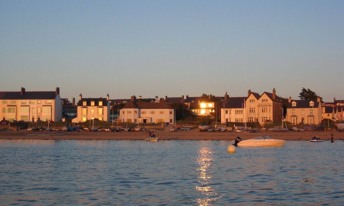 Rhosneigr Cabaña | Casa Victoriana con Encanto cerca de la playa con vistas al mar
