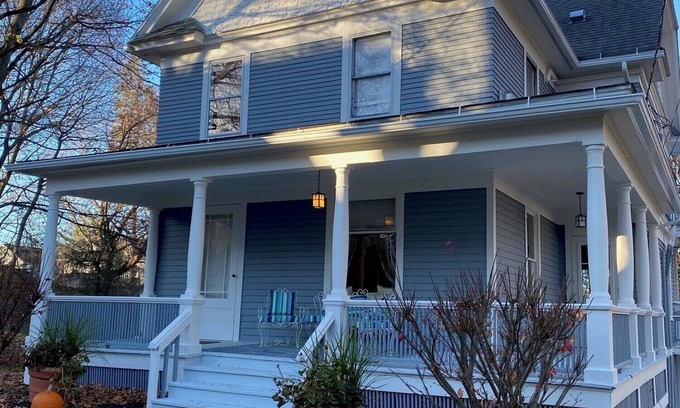 Groton Casa | Charming Victorian home