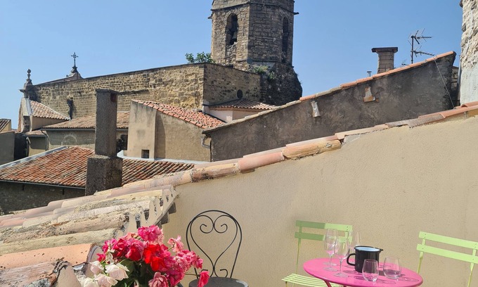 Malemort-du-Comtat Casa | Charming village house with terrasse