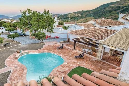 Mondron Villa | Charming Villa in Mondrón with Private Pool
